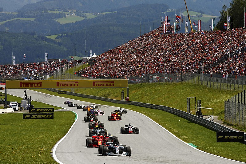 Fotogallery F1: gli scatti più belli del fantastico GP d'Austria vinto da Verstappen