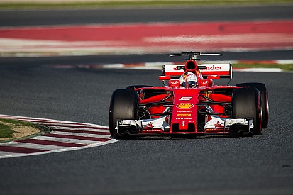 El farol de Ferrari en los test preocupa a Red Bull