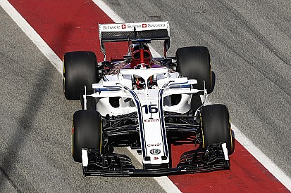 Photos - L'Alfa Romeo Sauber C37 a pris la piste !