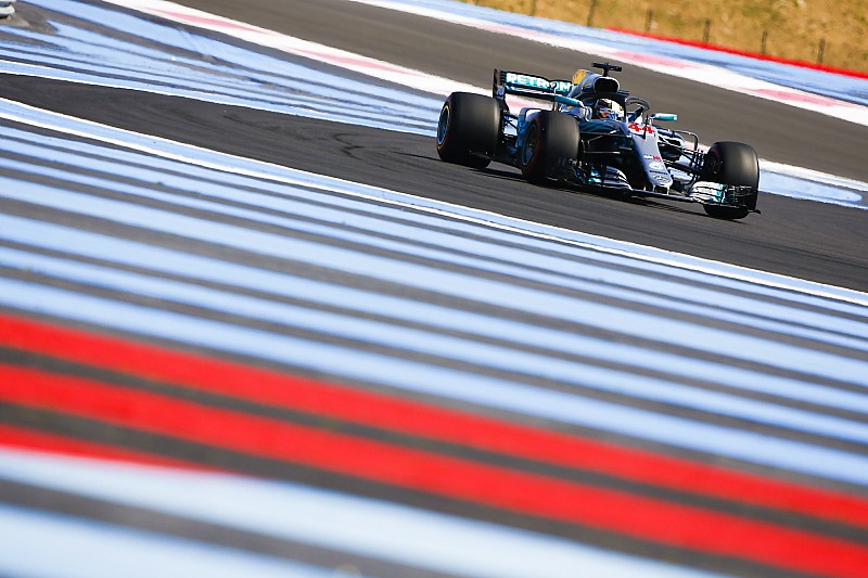 Hamilton: nehéz kiigazodni a francia pályán