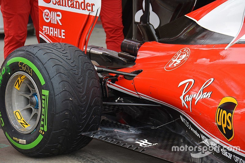 Técnica: Tomas de freno trasero y deflector del fondo del Ferrari