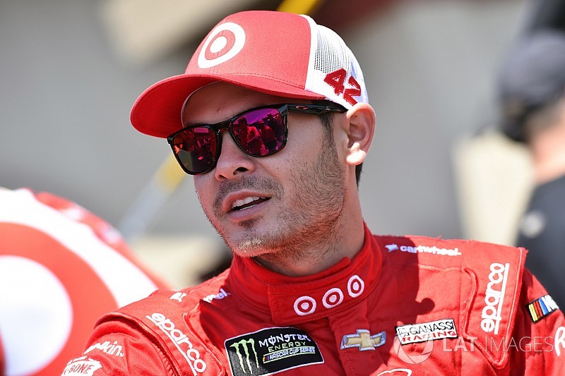 Kyle Larson tops final practice at Kentucky