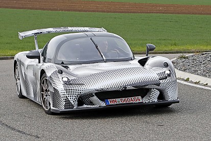Spyshots: Erste Bilder vom neuen Dallara Stradale