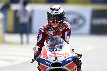 Finis keenam, Lorenzo selamat dari situasi sulit