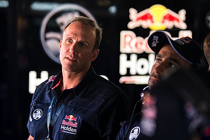 Top marketing boss leaves Holden