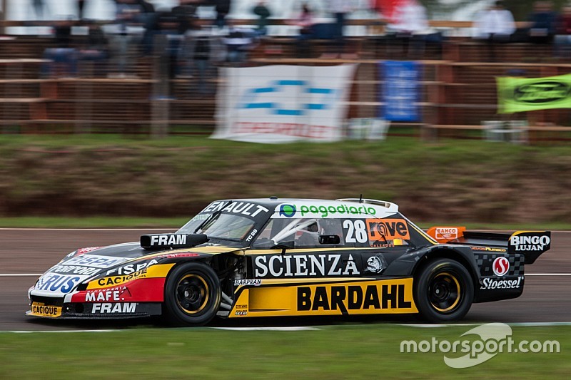 Spataro ganó en una carrera acortada por la lluvia en Posadas