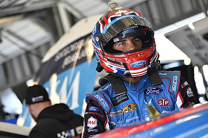 'Bubba' Wallace garante lugar na NASCAR em 2018