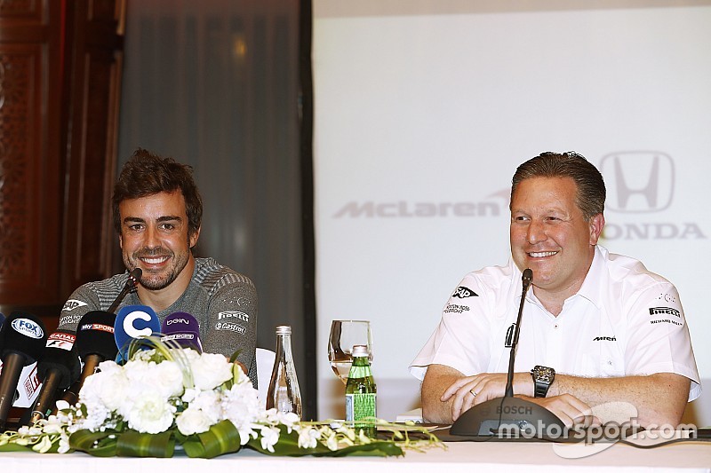 Una broma detona la participación de Fernando Alonso en Indy