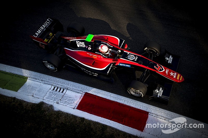 Юбер продолжит выступления за ART в GP3