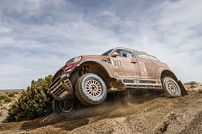 Сайнс выступит на «Дакаре»-2019 за команду X-raid Mini