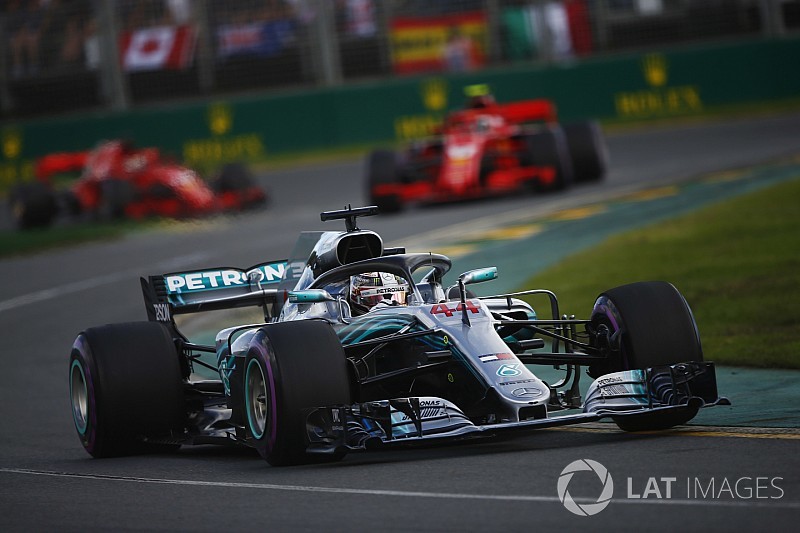 Феттель оценил отставание от Mercedes в три-четыре десятых секунды