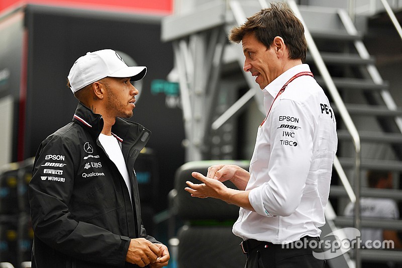 Hamiltons Versprechen an Toto Wolff: Kein anderes Angebot!