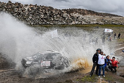 Mau tempo desafia parte boliviana do Dakar