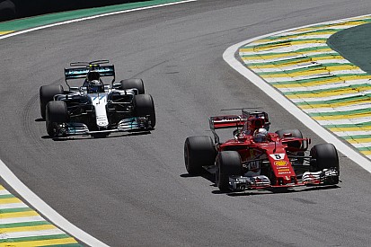 Videón Vettel parádés rajtja Brazíliából