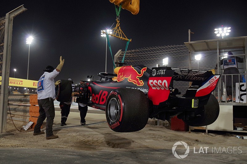Frustrado, Ricciardo diz que poderia lutar pela vitória