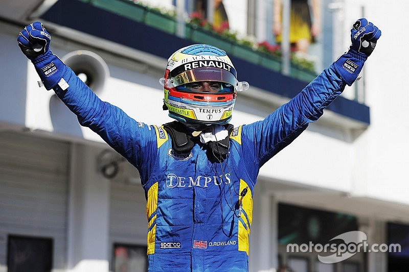 【F2ハンガロリンク】レース1:ローランドが2勝目。松下は5位入賞!
