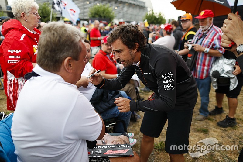 Fãs espanhóis compreendem ausência de Alonso na F1