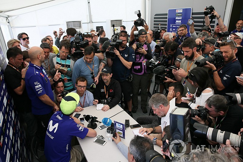 Rossi: Tirei 4 pilotos em 20 anos e Márquez 5 em uma prova