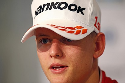 Mick Schumacher megállíthatatlan: vasárnap is nyert