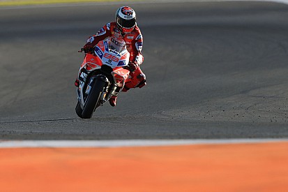 Lorenzo: "Vamos con retraso respecto a las demás marcas"