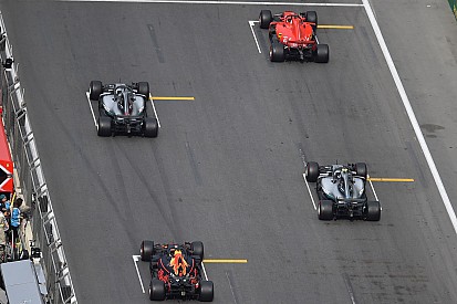 Hamilton: Ferrari ve Red Bull, Mercedes'e kıyasla daha fazla gelişti
