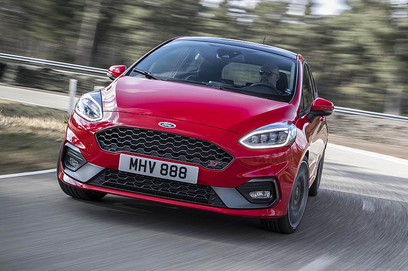 Nuova Ford Fiesta ST, 200 CV per le strade del Rally di Sardegna