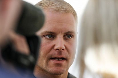 VÍDEO: Bottas mostra a fábrica da Mercedes em Brackley