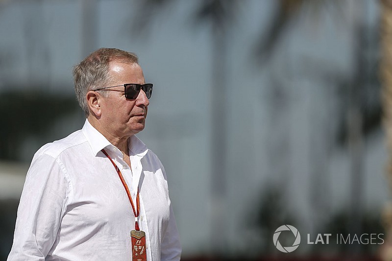 Martin Brundle: Ferrari gidemez, Formula E'de Mahindra'ya rezil olurlar