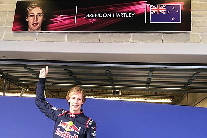 Хартли в комбинезоне Toro Rosso: первое фото