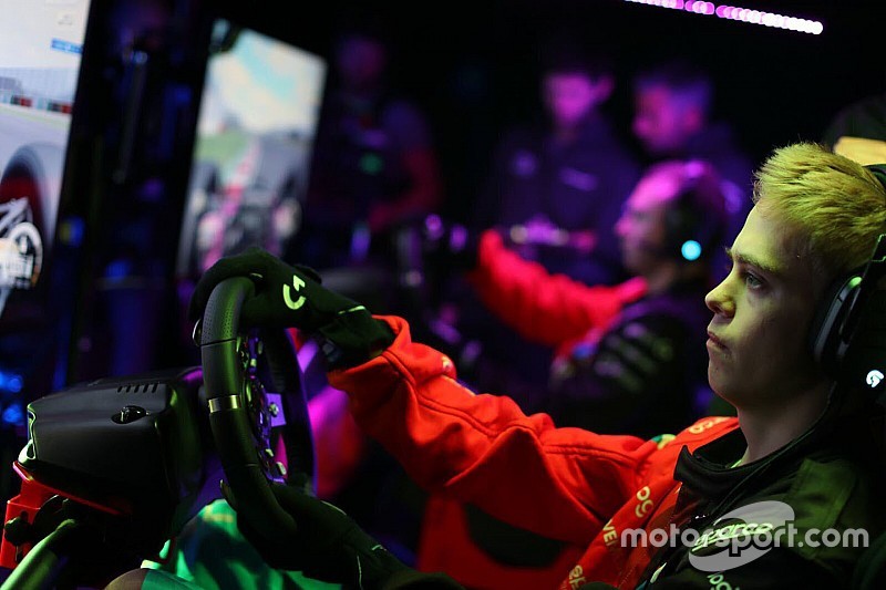 Piloto del World's Fastest Gamer recibe oportunidad en Fórmula Renault