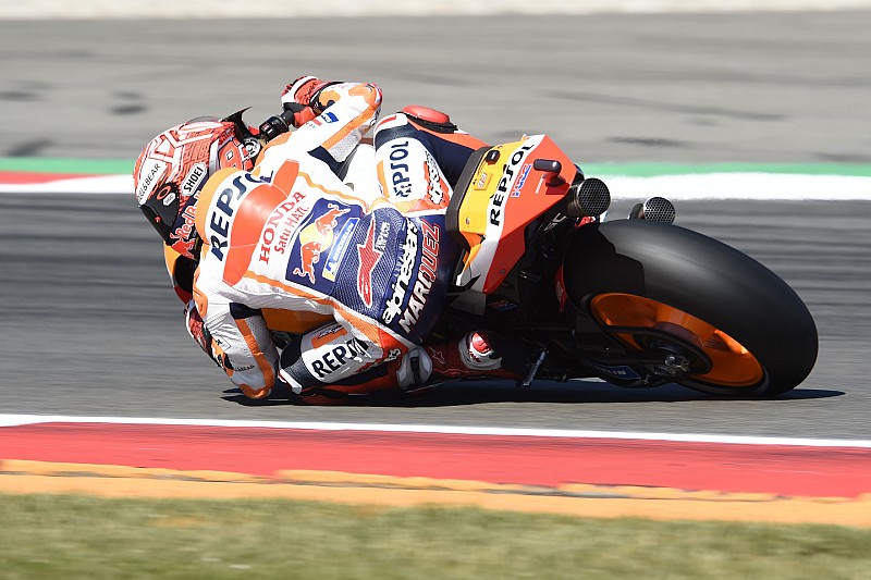 Assen, Warm-Up: Marquez prova a spaventare tutti, il più vicino è Dovizioso