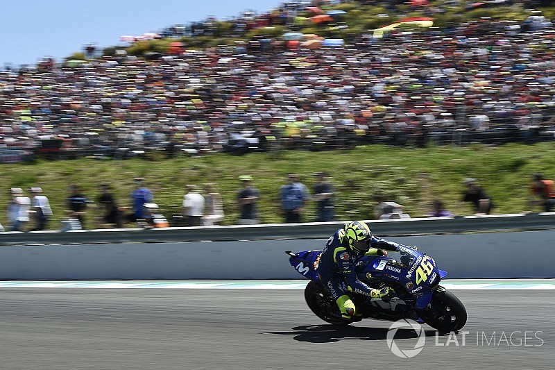 Valentino Rossi y el problema de potencia de su Yamaha