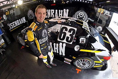 Em meio a Stock, Girolami pode participar do WTCC no Japão