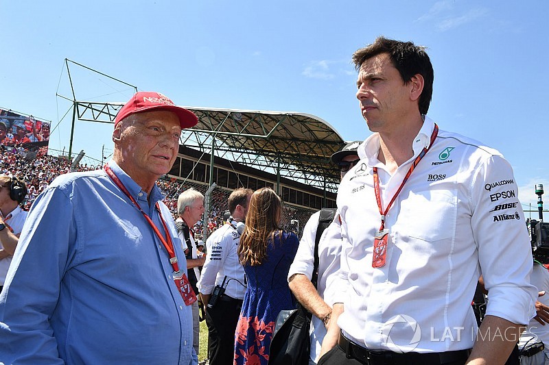 Wolff desmintió a Lauda sobre el caso Vettel