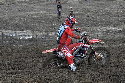 Hujan dan trek berlumpur, Race 2 MXGP Indonesia dibatalkan