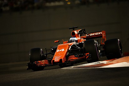Nagyszerű hírek a McLarentől: passzol a Renault motorja az új autóhoz
