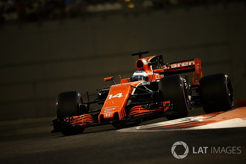 Nagyszerű hírek a McLarentől: passzol a Renault motorja az új autóhoz