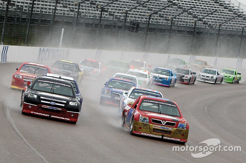 The secrets behind the oval series that races in the rain