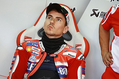 Lorenzo verrast door titelgevecht Dovizioso