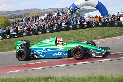 Dans les montées suisses battent leur plein les… Formule 3000 !