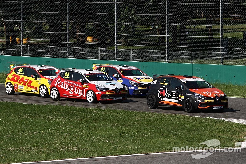 A Vallelunga il penultimo appuntamento della Clio Cup Italia