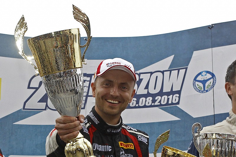 Il Re dell'ERC Kajetanowicz apre un nuovo capitolo in Sardegna