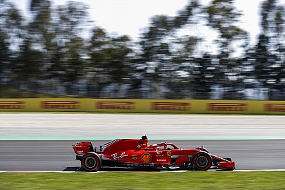 Hamilton suspects Ferrari "sandbagging" in practice