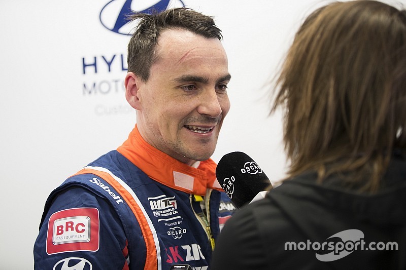 Hungary WTCR: Michelisz scores pole with new lap record