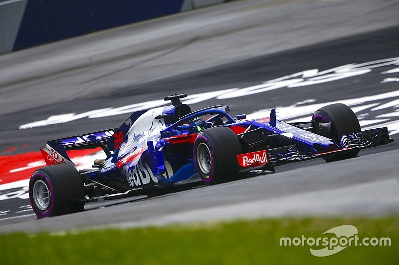 Hartley to start last after