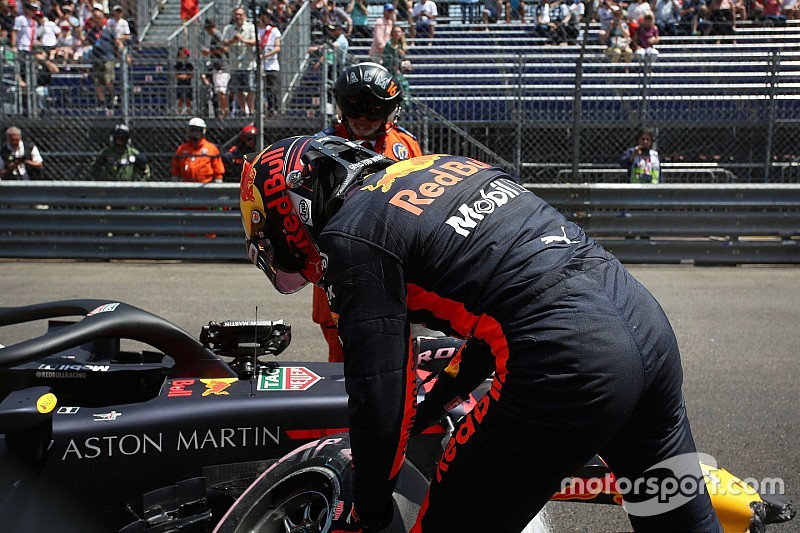 Ricciardót a Red Bull nagyfőnöke hívta, Verstappen sajnálkozik