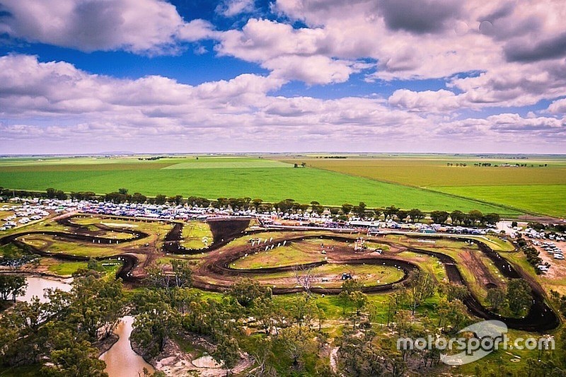 MXGP inspeksi trek kejuaraan dunia motocross junior