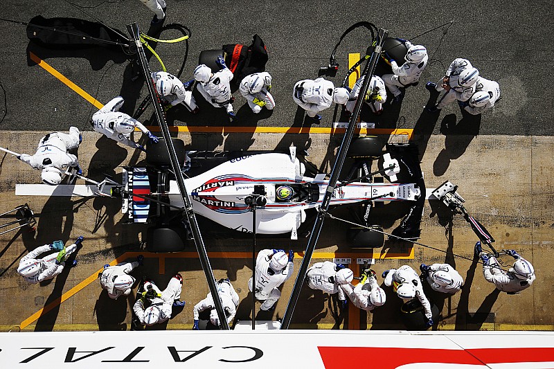 Cómo los neumáticos más anchos van a cambiar los pitstop