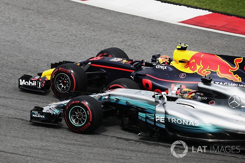 Verstappen vence GP animado na Malásia; Hamilton é 2º