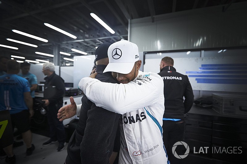 Mercedes: Hamilton'ın Bakü zaferi